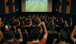 سینماها استادیوم شد؛ بیش از ۱۴ هزار نفر بازی را روی پرده می‌بینند!